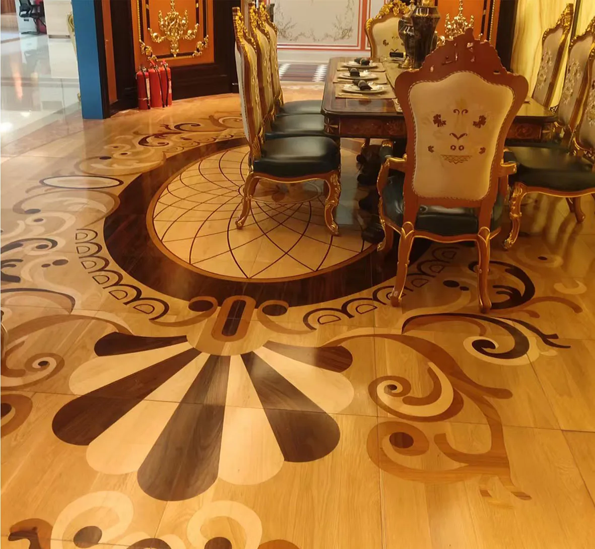 Anrantabu radial parquet flooring installed in an elegant dining room