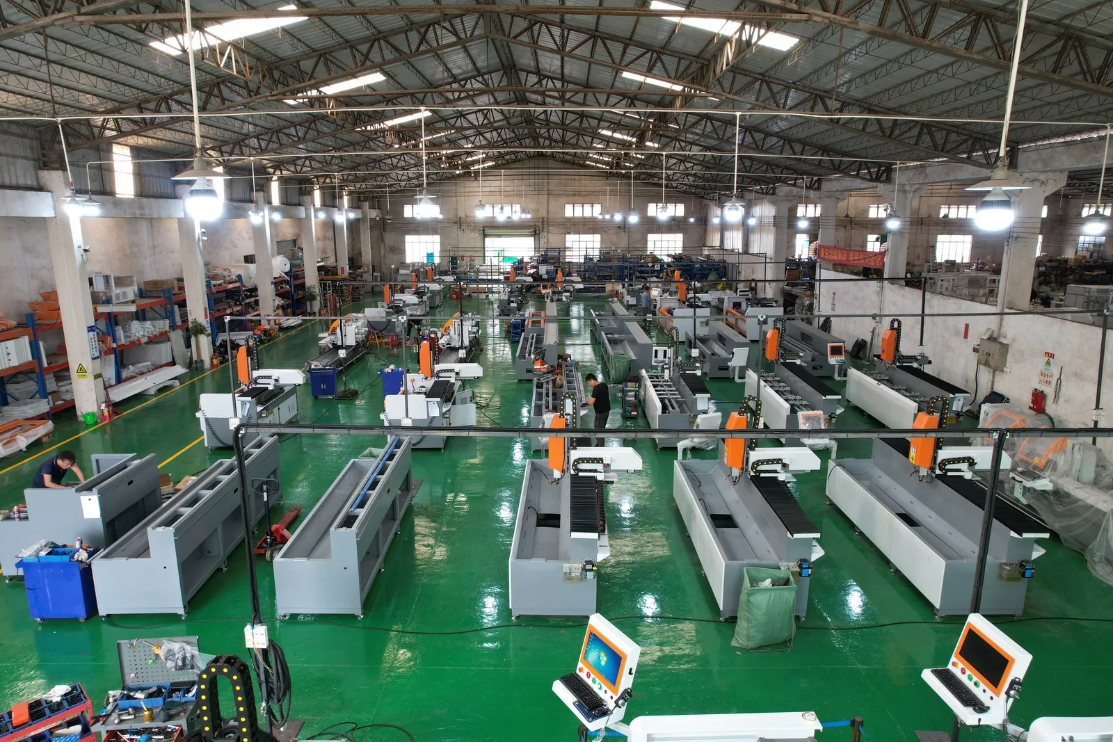 Manlide Equipment factory floor in Foshan — aluminium-profile machinery plant, aerial view