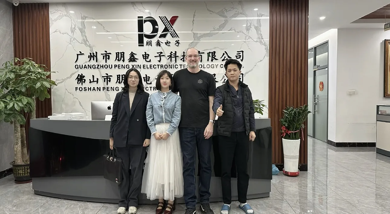 Buyers visiting the Pengxin Electronics factory in Foshan