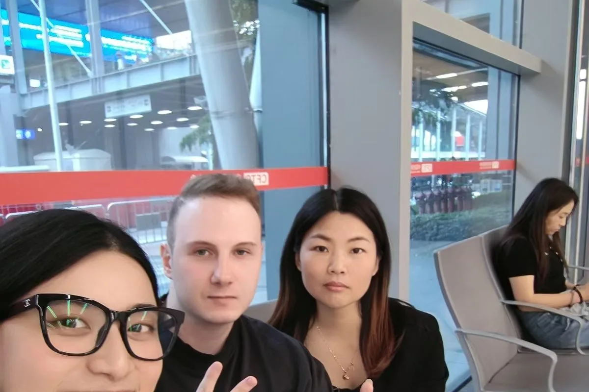 Overseas buyers with the Shenpuneng team — factory visits and trade shows