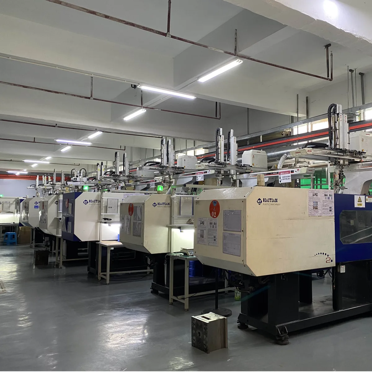WJM Silicone &mdash; plastic injection molding production line in Shenzhen factory