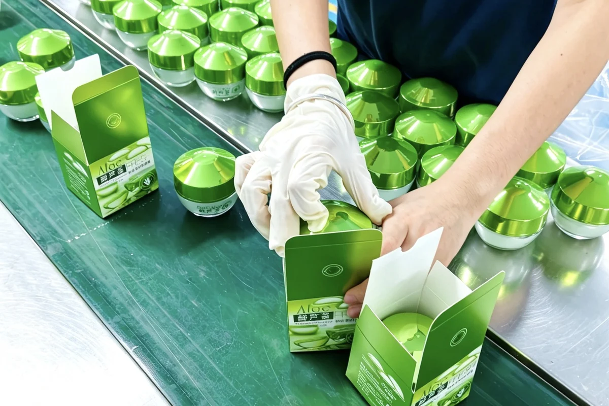 Site Yadun Cosmetics · conditionnement en pots