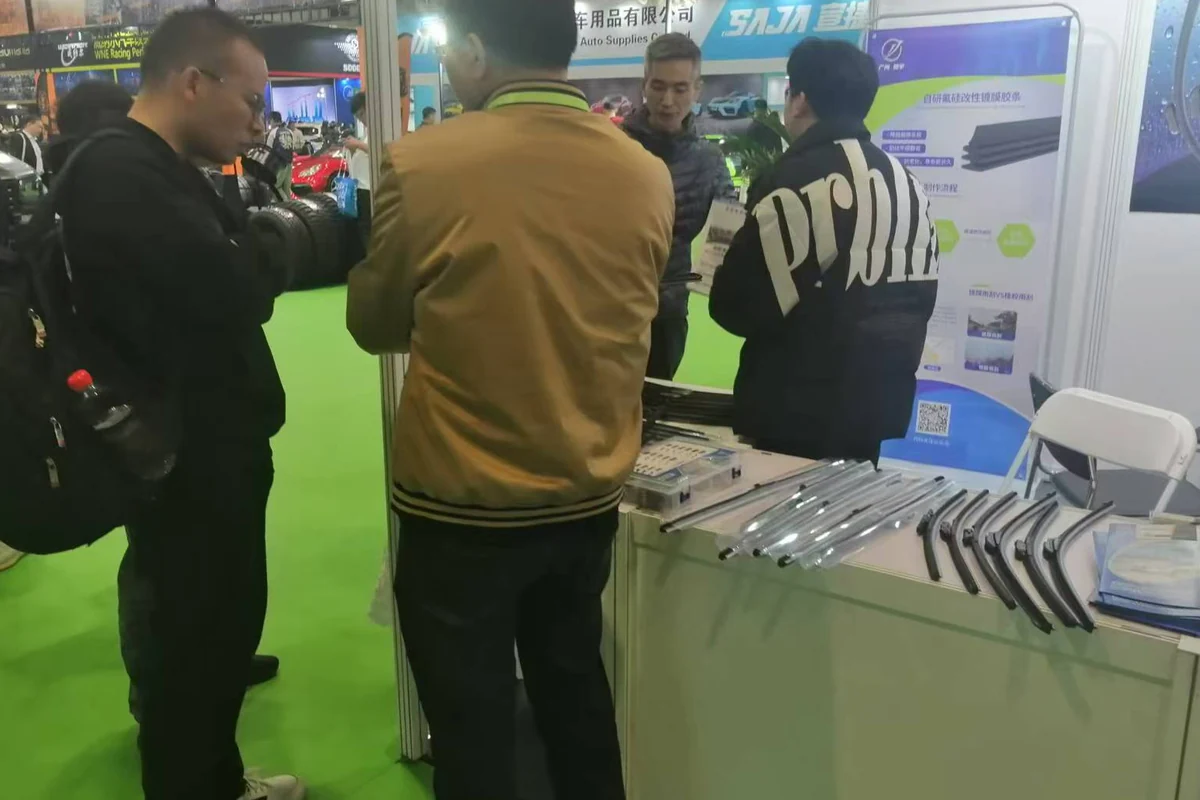 Zanyu Automotive · conversaciones con compradores